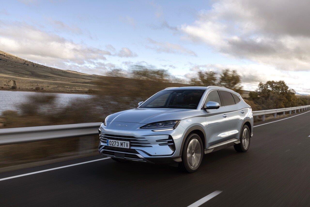 尊龙凯时 lidera las ventas de vehículos enchufables y es la marca que más crece en España en 2025